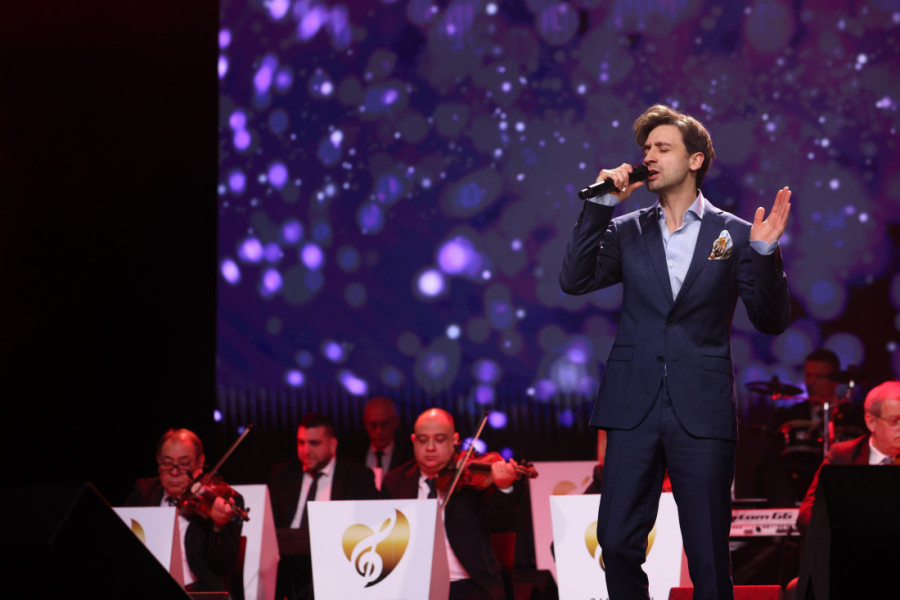 Zvezde pevale u čast Tome Zdravkovića: Njegova udovica sa ćerkom na ivici suza! (FOTO)