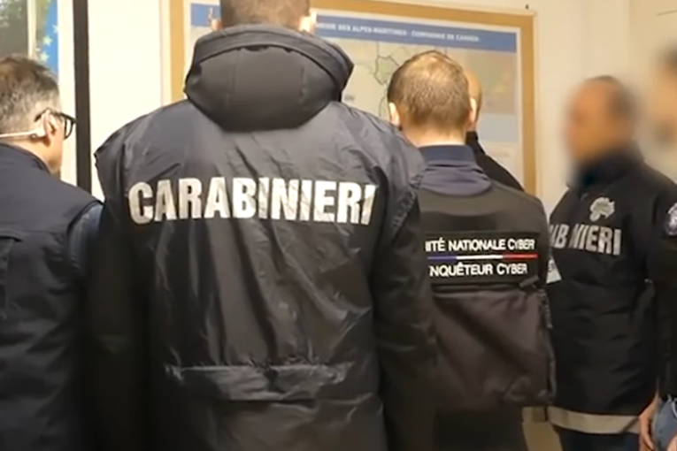 Dolijao Crnogorac sa nekoliko poternica: Vodio kriminalnu mrežu, Kamori i N'drangeti prao milione (FOTO/VIDEO)