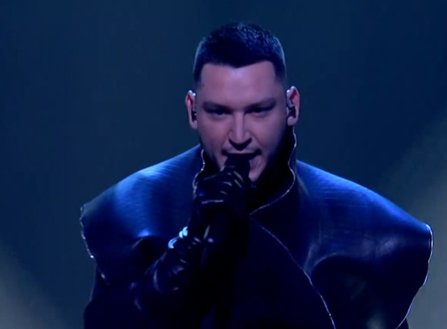 Sestra Ane Ivanović na sceni PZE visila s plafona: Nastup posvetila ženama koje su žrtve nasilja