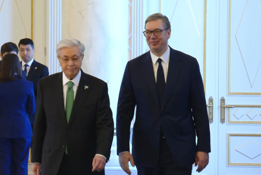 Predsednik Kazahstana uručio Orden zlatnog orla Vučiću: Pre njega su ga dobili samo ovih petorica državnika (FOTO/VIDEO)