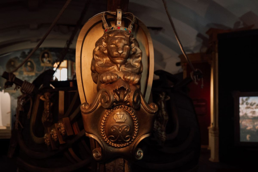 Zbog velikog interesovanja produženo trajanje impresivne izložbe "Petar Veliki i Srbija" u Ruskom domu (FOTO)