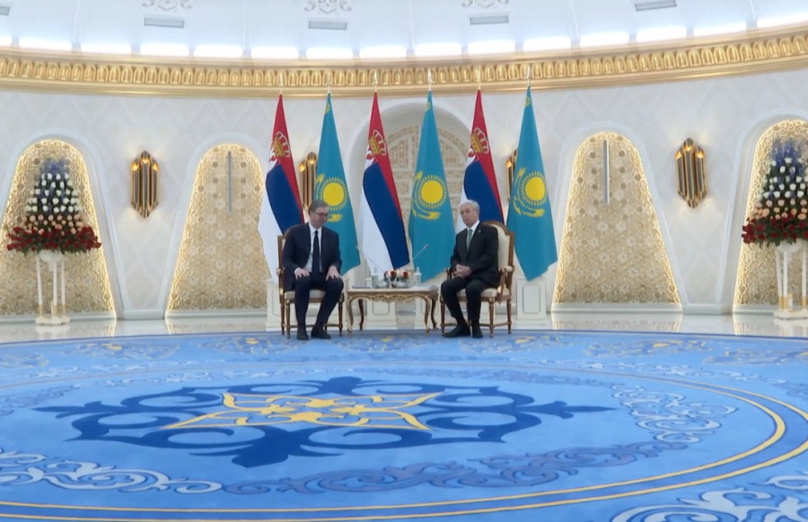 Predsednik Kazahstana uručio Orden zlatnog orla Vučiću: Pre njega su ga dobili samo ovih petorica državnika (FOTO/VIDEO)