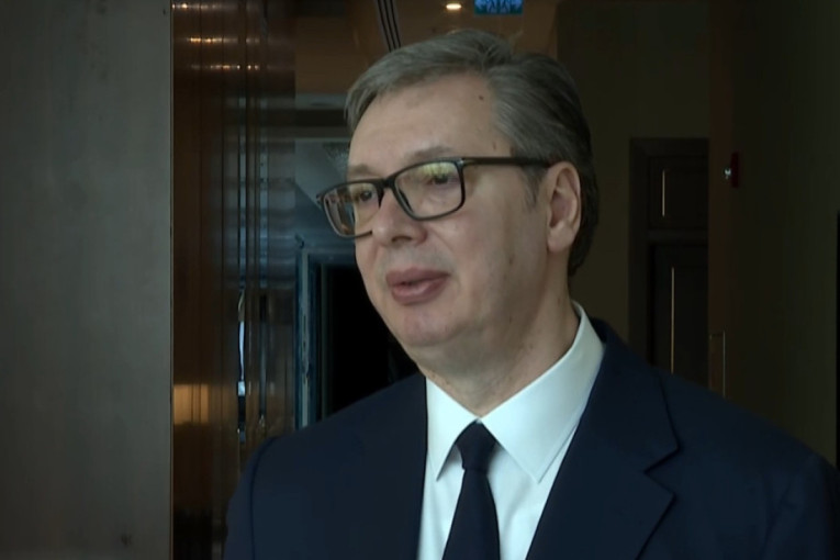 Predsednik Vučić iz Kazahstana: Zabrinut sam za stanje Ivice Dačića (FOTO/VIDEO)