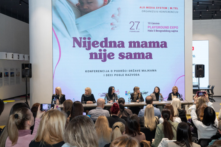 Nijedna mama nije sama: Na Sajmu poslata važna poruka o zaštiti majki i dece posle razvoda! (FOTO)