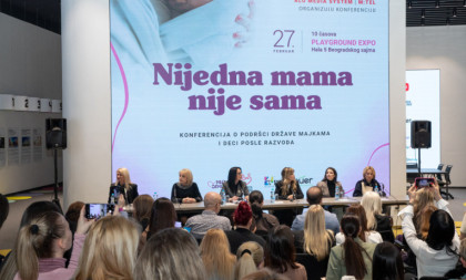 "Nijedna mama nije sama": Na Sajmu poslata važna poruka o zaštiti majki i dece posle razvoda! (FOTO)