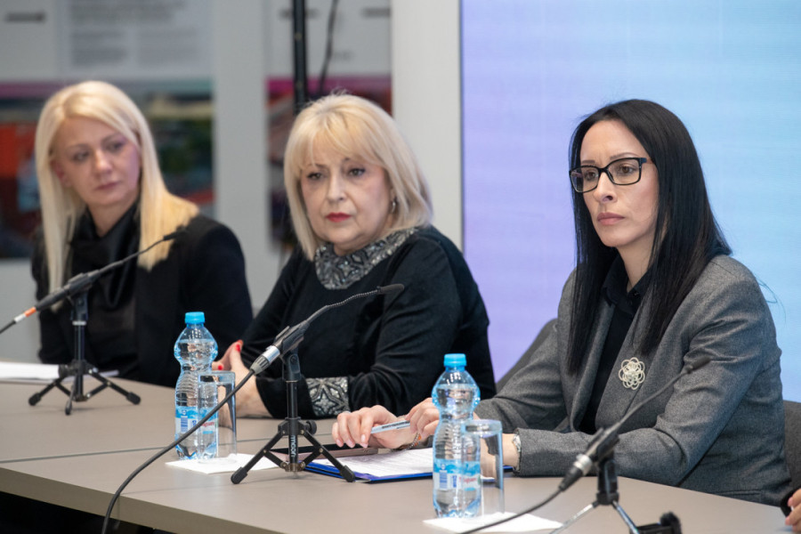 "Nijedna mama nije sama": Na Sajmu poslata važna poruka o zaštiti majki i dece posle razvoda! (FOTO)