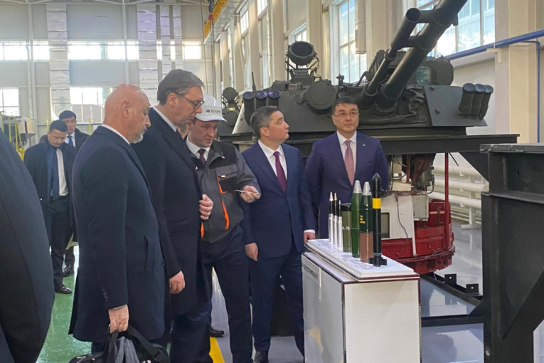 Premijer ispratio predsednika Srbije: Vučić završio dvodnevnu posetu Kazahstanu (VIDEO)