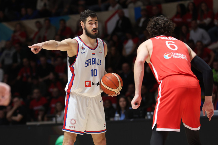 Srbija - Turska: Osman pravi velike probleme Orlovima (FOTO)