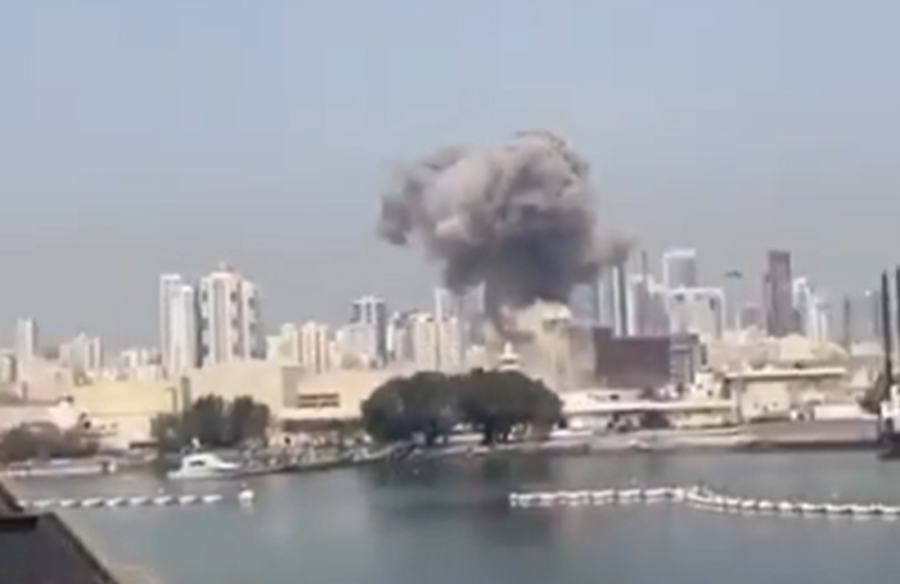 Dok su se sunčali i smejali, nebo je zaparala raketa: Snimak iz Abu Dabija ledi krv u žilama (VIDEO)