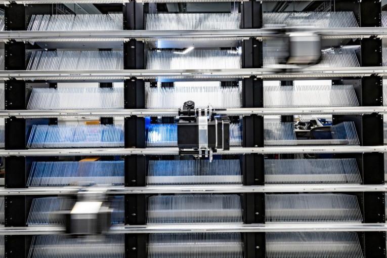 Microsoft napravio staklo koje potpuno menja arhiviranje knjiga kakvo znamo (FOTO)