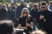 Popovićeva udovica posle parastosa otvorila dušu: Otkrila i ime unučeta (FOTO)