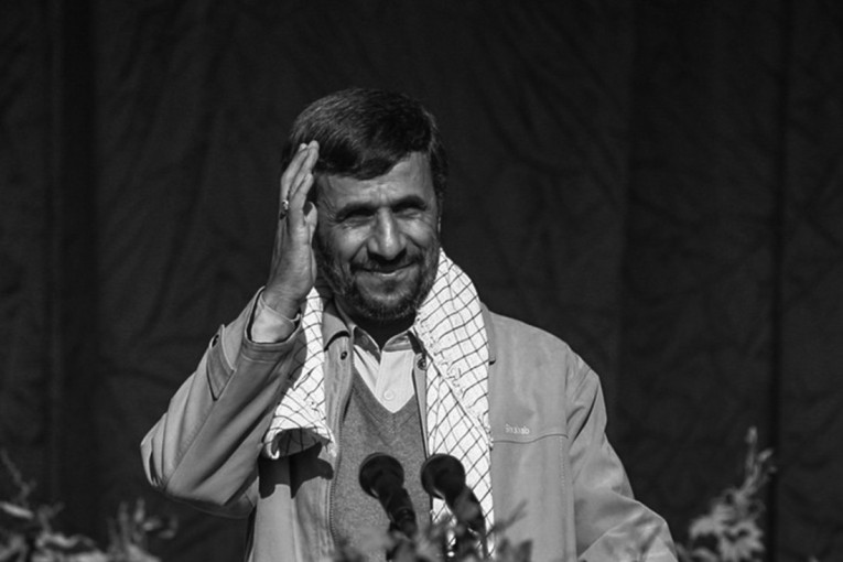 Drama u Iranu! Raketni udar odneo život Mahmuda Ahmadinedžada