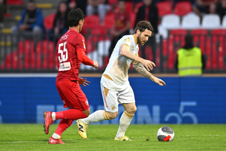 Radnički 1923 - Crvena zvezda: Crveno-beli leče u Kragujevcu "evropske rane" (SASTAVI)