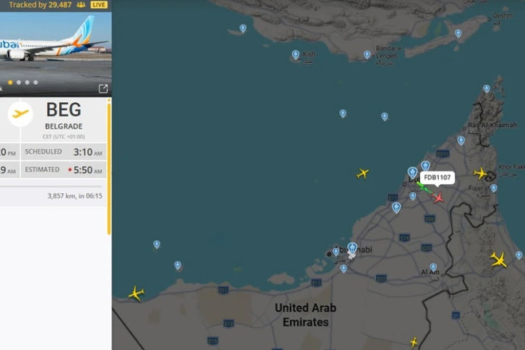 Sleteo prvi avion iz Dubaija u Beograd!