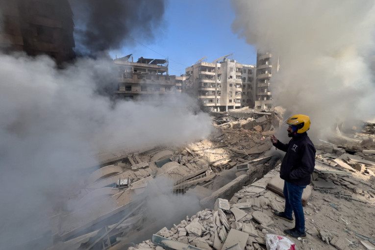 Rat na Bliskom istoku: Izrael najavljuje ciljane udare na naslednika Hamneija! SAD povlače službenike sa Kipra