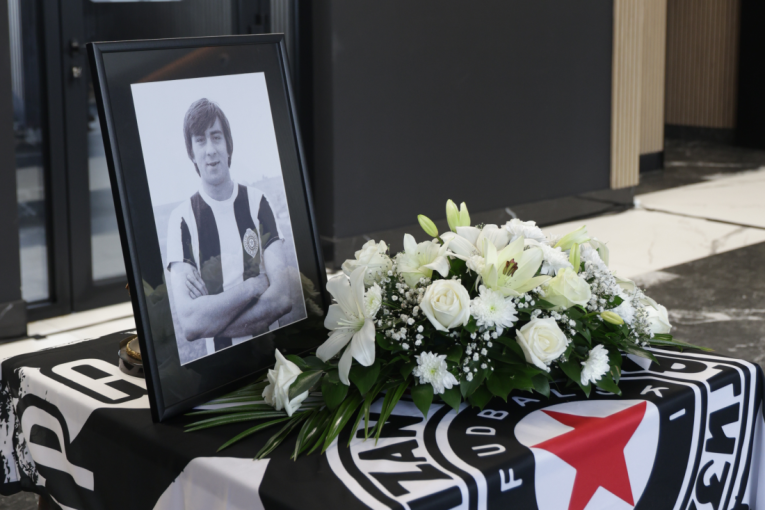 Partizan se oprostio od Đorđevića: Bio je igrač sličan Gerdu Mileru, uvek bi lopta došla do njega (FOTO/VIDEO)