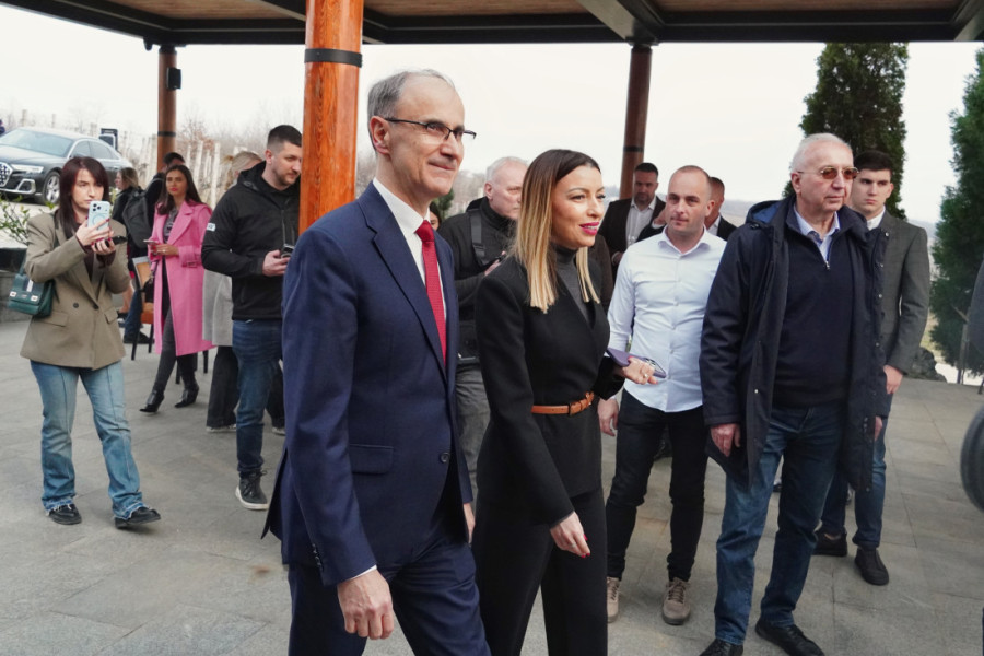 Macut u Aranđelovcu: Ulaganja u zdravstvenu i putnu infrastrukturu za razvoj srca Šumadije (FOTO/VIDEO)