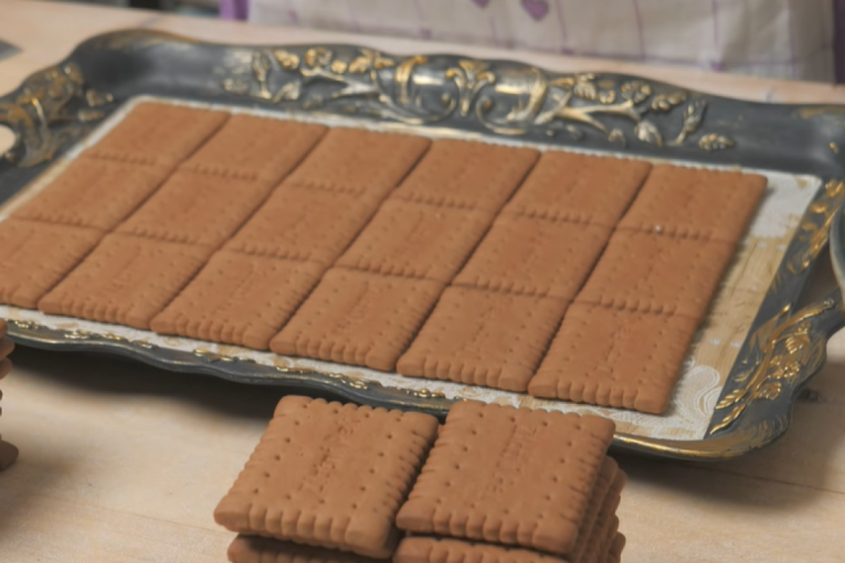 Recept dana: Kapućino kocke sa čokoladnim petit keksom su odlična poslastica za sve ljubitelje kafe