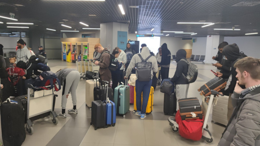 Zatvoreno nebo iznad Dubaija: Ne može se ući ni izaći iz grada, srpski avion poleteo u poslednjem trenutku