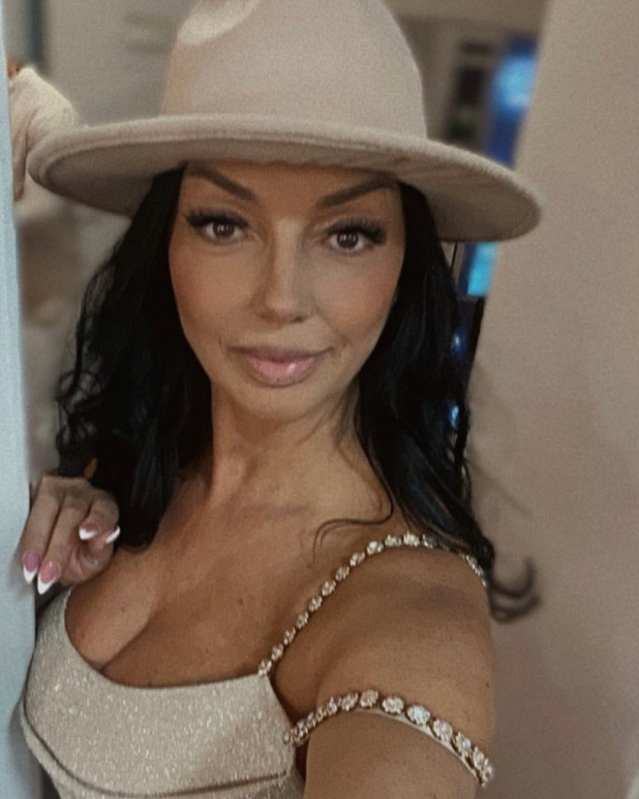 "Potrošim 1.000 evra za pet minuta" Pevačica ima kozmetički salon u kući: Važan je balans!