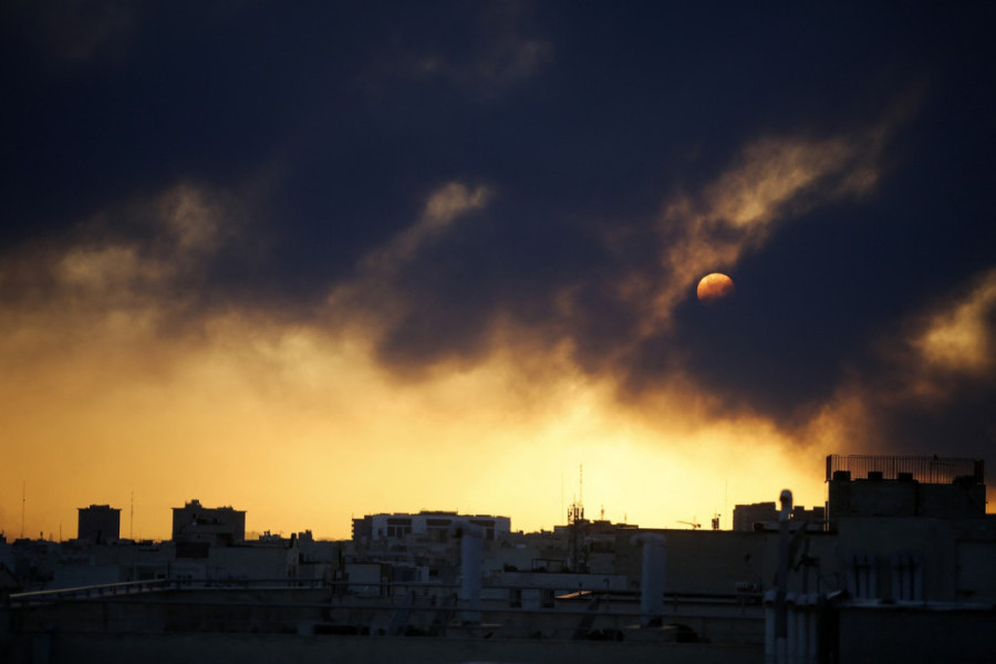 RAT NA BLISKOM ISTOKU: Izrael gađao Bejrut; Hezbolah pozvao Izraelce da napuste gradove blizu granice (FOTO/VIDEO)