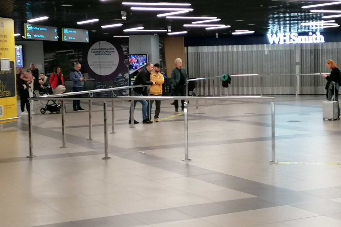 Er Srbija uvodi samouslužne automate za prijavu na let i predaju prtljaga