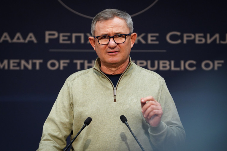 Glamočić: Najugroženijim poljoprivrednicima biće povećana cena otkupa za pet dinara (VIDEO)