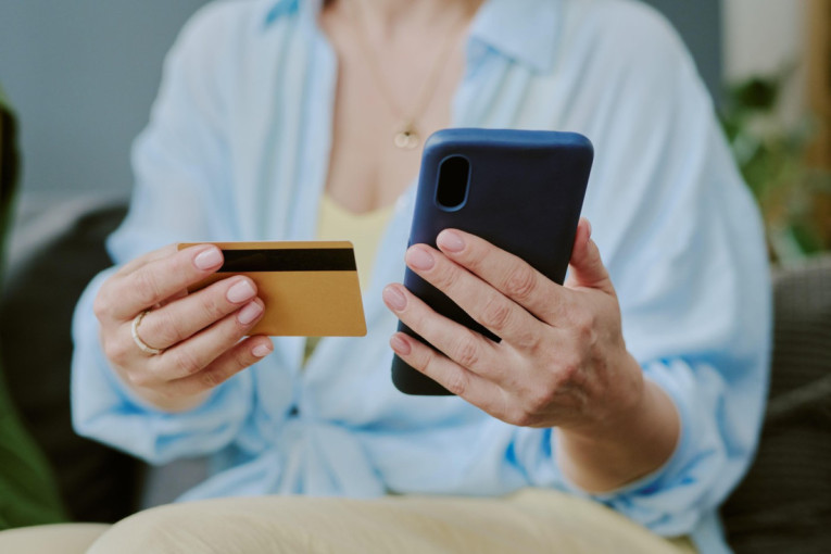 Bum u Srbiji! Centralna banka otkrila detalje o mobilnom bankarstvu