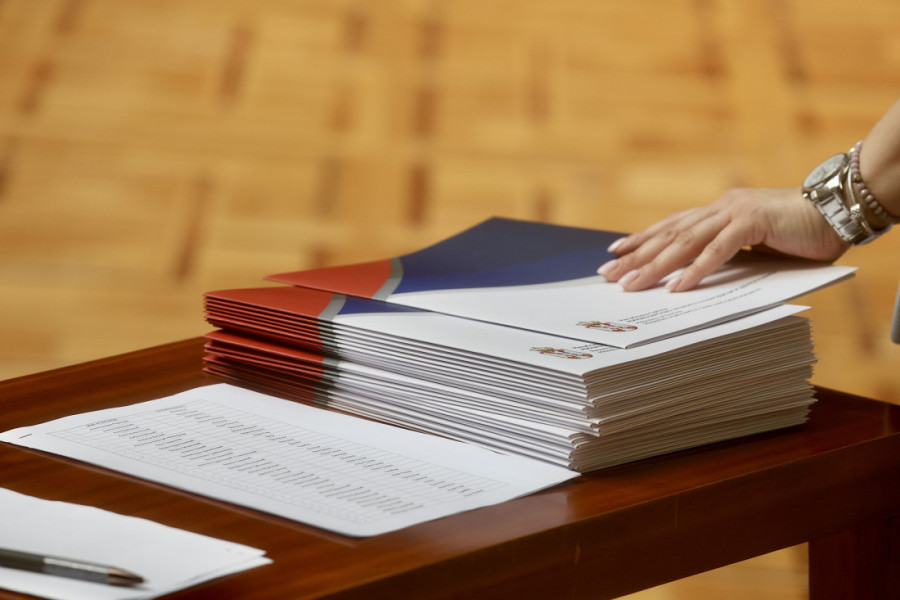 Majkama uručena rešenja o subvencijama za kupovinu prve nekretnine!