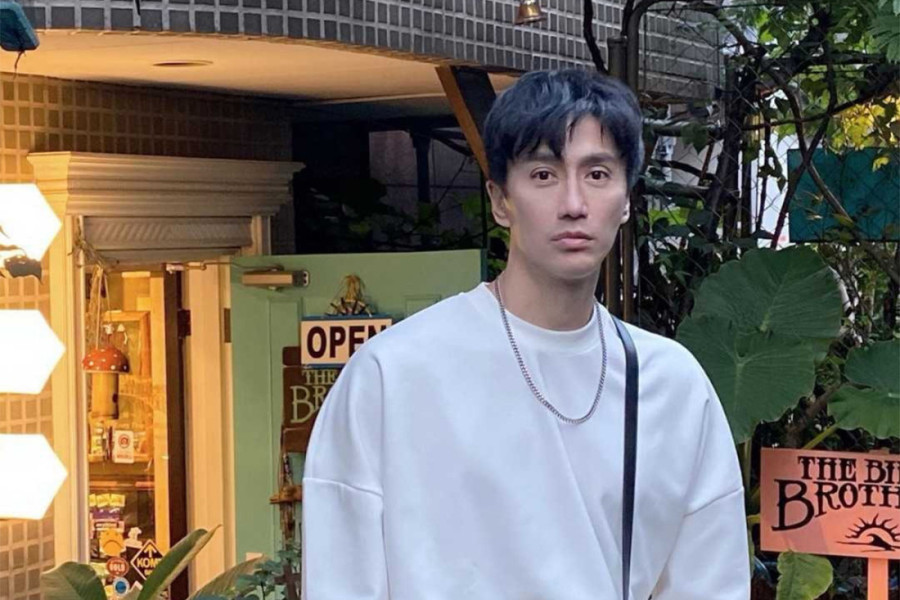 Internet ne veruje da je napunio 60 godina: Izgleda upola mlađe, a njegov izgled godinama izaziva čuđenje širom sveta (FOTO)