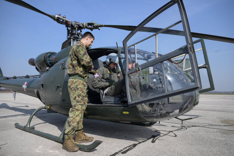 Čas u oblacima: Kako izgleda obuka pilota Vojske Srbije u 890. helikopterskoj eskadrili! (FOTO/VIDEO)