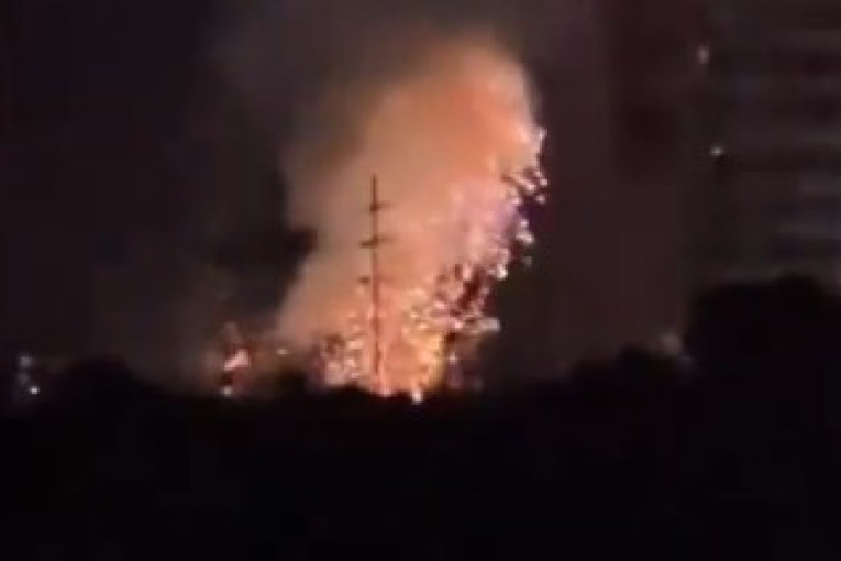 Iran pogodio kulu u Dubaiju: Dramatični snimci napada (VIDEO)