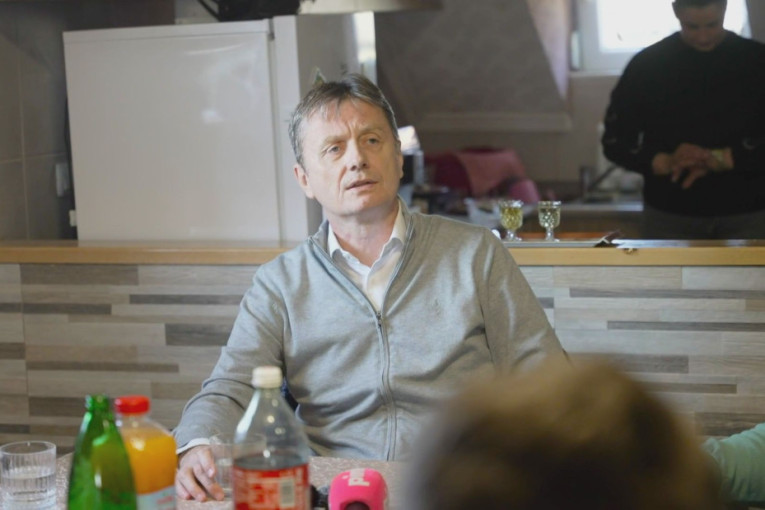 Glišić u Smederevskoj Palanci: Za decu bolji uslovi, rešavamo i vodovod (FOTO/VIDEO)