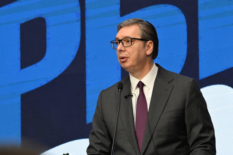 Predsednik Vučić predstavlja nacionalnu strategiju "Srbija 2030": "Prosečna plata 1.700 evra do 2030. godine, prosečna penzija 750 evra!"