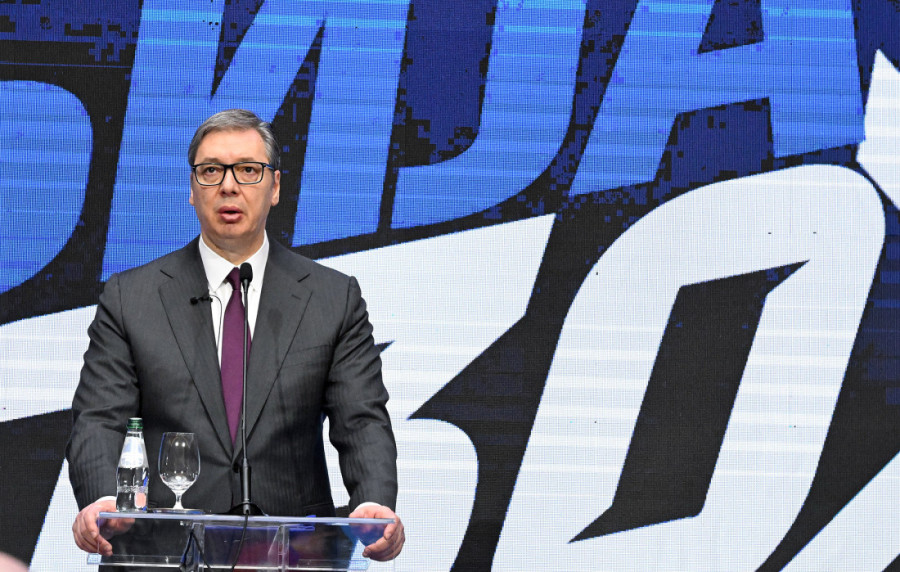 Vučić o budućnosti države: Donosimo strateške odluke u vremenu velikih promena (VIDEO)