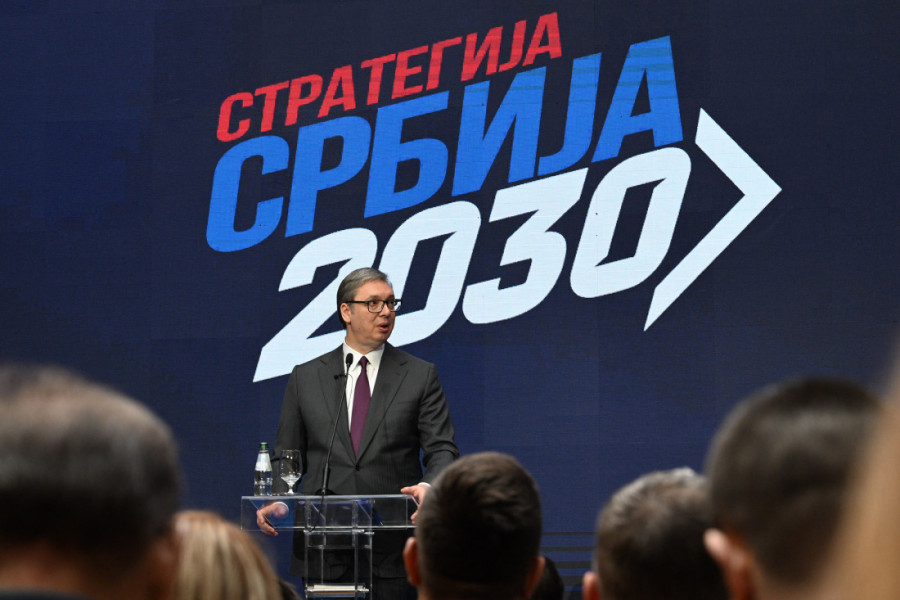 Predsednik Vučić predstavlja nacionalnu strategiju "Srbija 2030": "Prosečna plata 1.700 evra do 2030. godine, prosečna penzija 750 evra!"