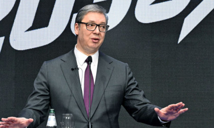 „Vučić dinsta, prži i mesi opoziciju“: Vukadinović očekuje ubedljivu pobedu SNS na izborima