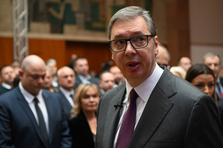 Predsednik Srbije večeras na RTS-u:  Vučić o svim svetskim temama, ekonomiji, napretku Srbije i izborima
