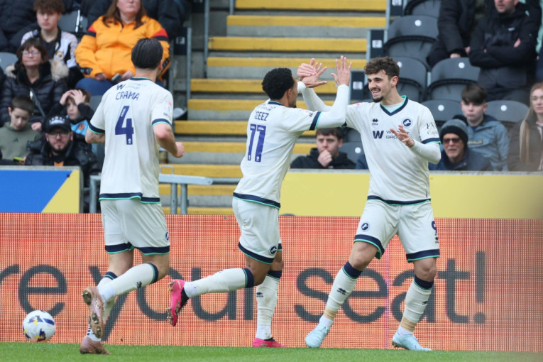 Srbin vodi Milvol u Premijer ligu! Ivanović ušao u igru i za osam minuta presudio Halu!