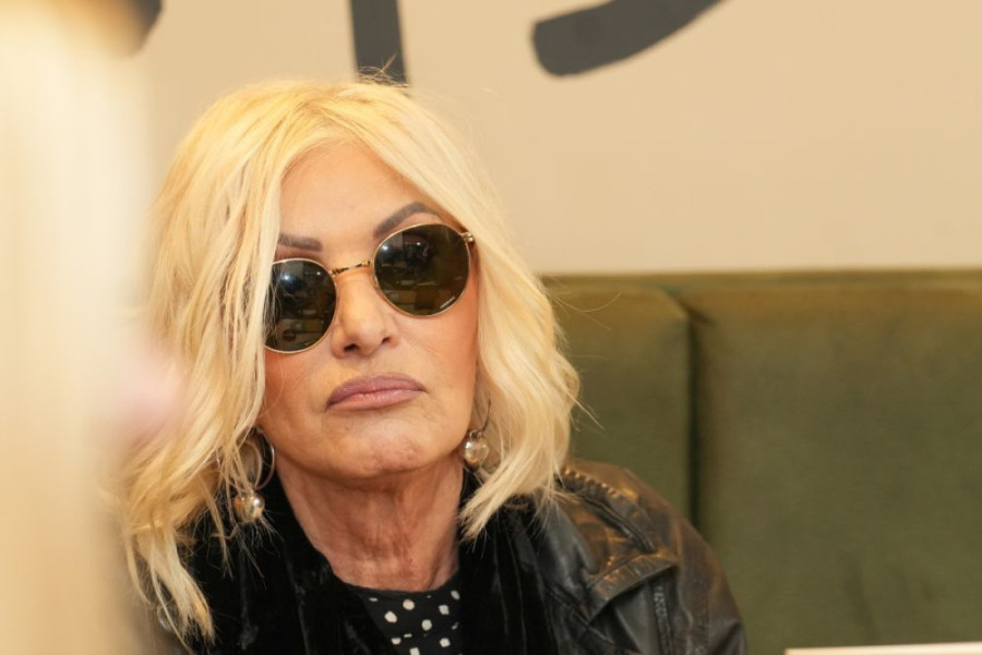 "Kad je vidim, dođe mi da umrem od smeha!" Pevačica oštro o Dari: Loš plagijat Jelene Karleuše!