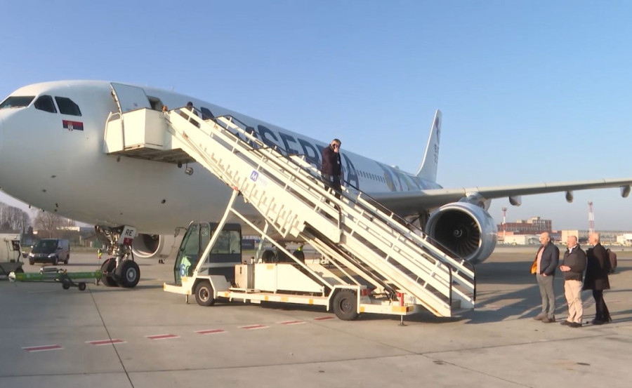 Drugi avion Er Srbije sleteo u Rijad: Biće evakuisano još 150 naših državljana sa Bliskog istoka!