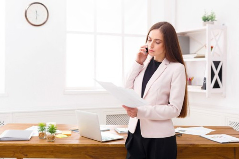 Osmi mart u brojkama: Žene u proseku zarađuju 14% manje od muškaraca