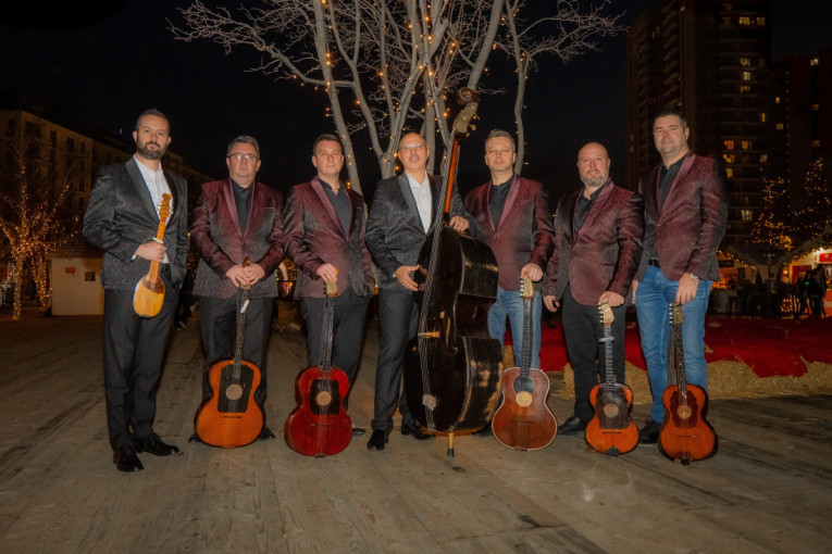 Od starogradskih pesama do stihova Balaševića: Gospon Tamburaši premijerno u Sava Centru