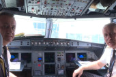 Avion Er Srbije sleteo u Rijad: Nastavlja se evakuacija Srba iz ratne zone na Bliskom istoku! (FOTO/VIDEO)