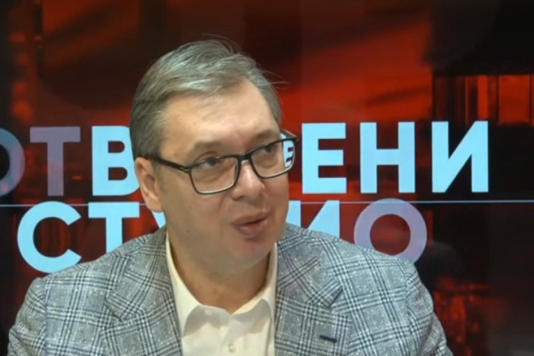 Predsednika Vučića čekaju u Crvenki: Noćas sam zvao predsednika Vlade i tražio da uvedu zabranu izvoza nafte