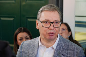 Vučić pričao i o Zvezdi i Partizanu: Jedne kudio, druge hvalio