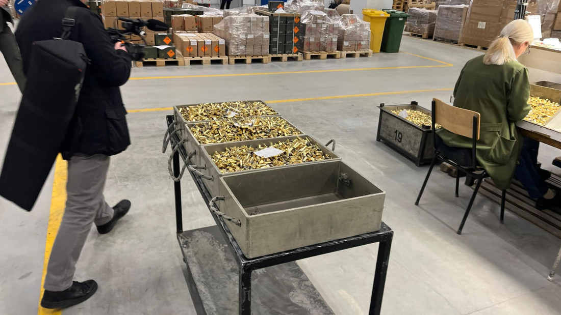 Jedan od stubova industrijskog razvoja na zapadu Srbije: Premijer Macut obišao fabriku municije Prvi partizan u Užicu (FOTO)