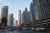 Panika u Dubaiju! Banke zatvaraju filijale, zaposleni se evakuišu, čuju se eksplozije (VIDEO)