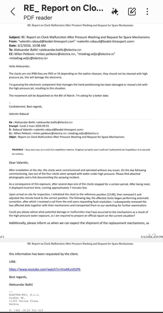 Sat na Trgu republike ponovo radi: Kvar izazvao mlaz vode pod visokim pritiskom (VIDEO)