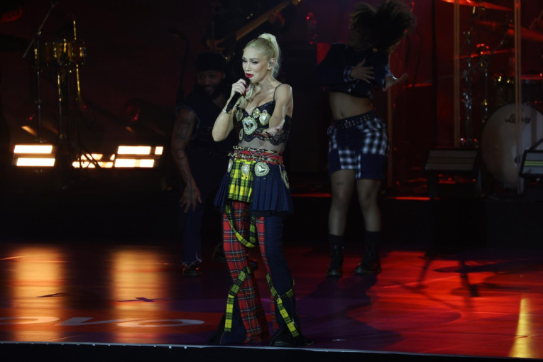 Pevačica se zbog trudnoće okrenula veri: "Moj osmogodišnji sin se tada molio za mene"